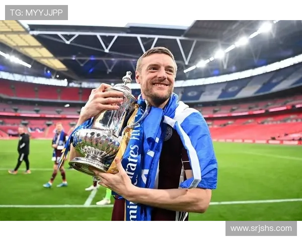 五号足球衣背后的传奇足球明星与他们的辉煌成就